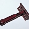 RASOIO DA BARBA IN BAKELITE NELLA SUA SCATOLA DI CARTONE