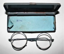 OCCHIALI CON CUSTODIA DIENST-BRILLE