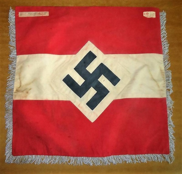 STENDARDO HITLERJUGEND-GIOVENTU� HITLERIANA