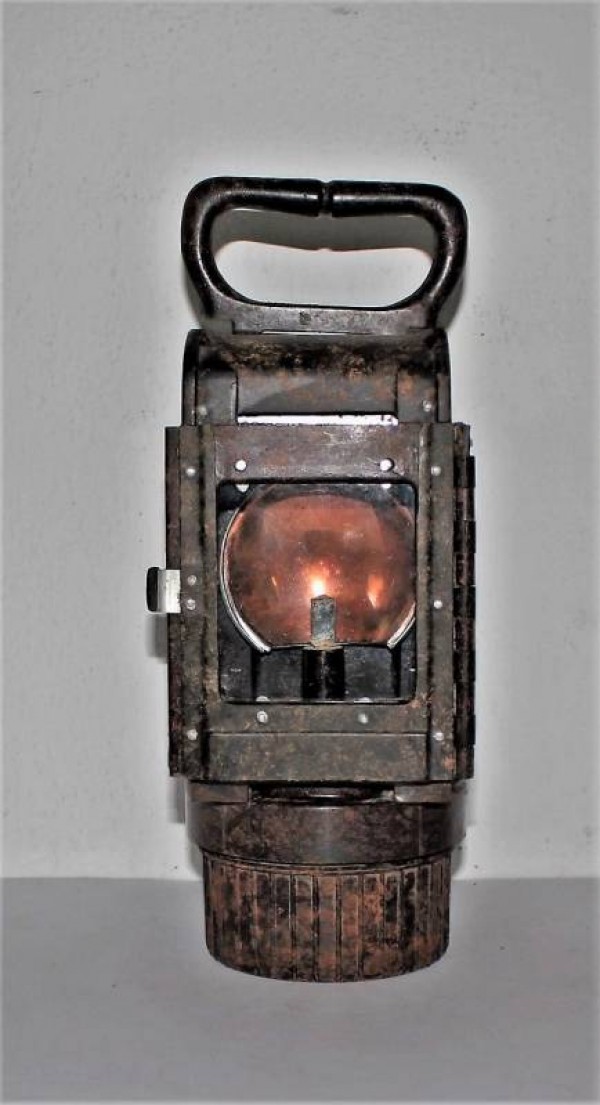 LANTERNA A CARBURO IN BAKELITE