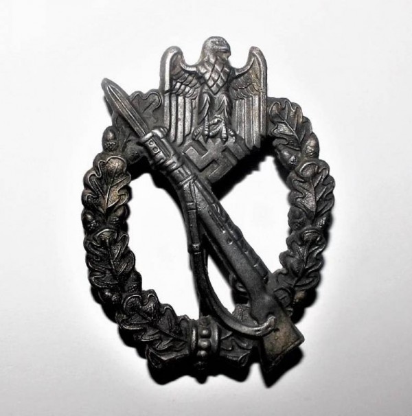 DISTINTIVO ASSALTATORE FANTERIA