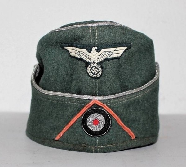 OFFICER�S CAP PANZER WEHRMACHT