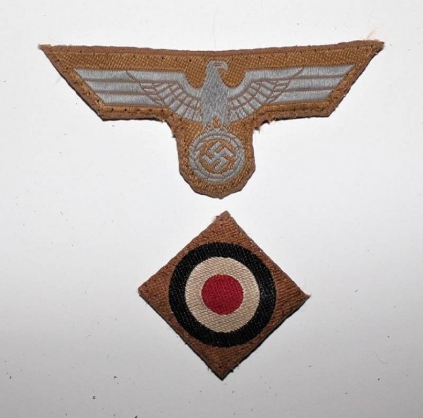 FREGI PER BERRETTO D.A.K. AFRIKA WH