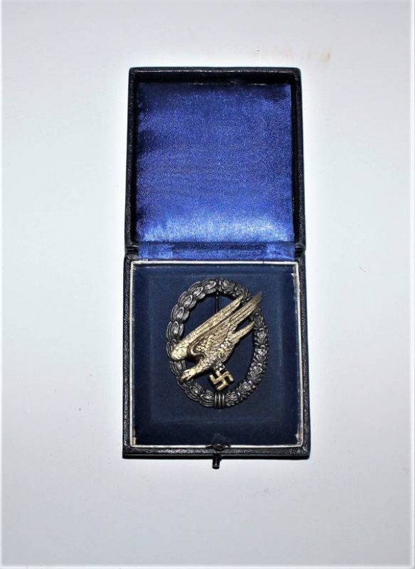 DISTINTIVO PARACADUTISTI IN SCATOLA