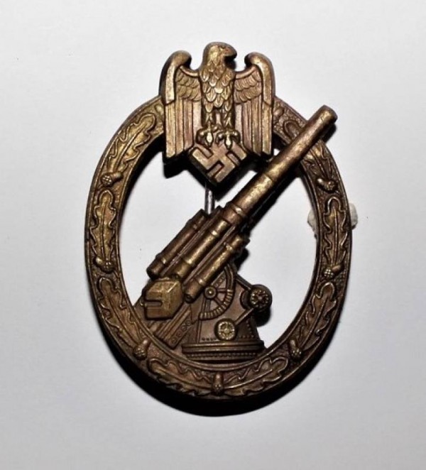 DISTINTIVO CONTRAEREA DELLA WEHRMACHT IN ORO