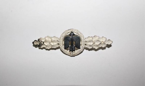 DAY FIGHTER OPERATIONAL FLYING CLAPS