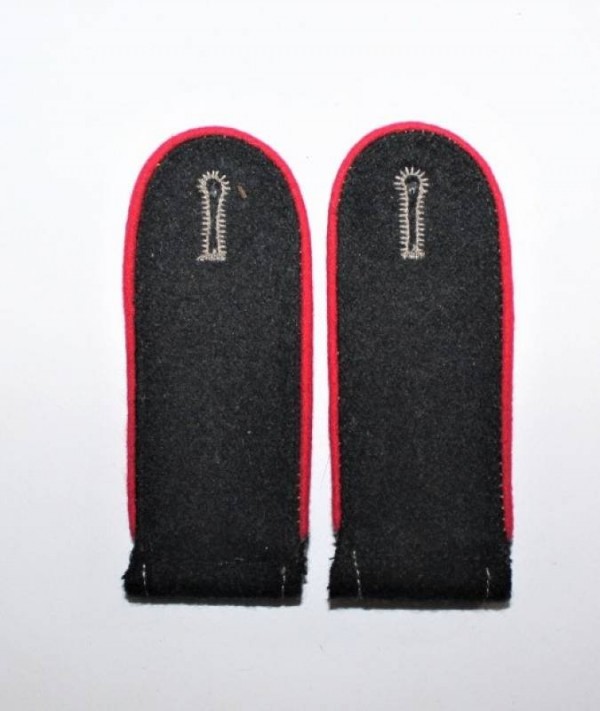 SHOULDER BOARD W.SS ARTILLERY