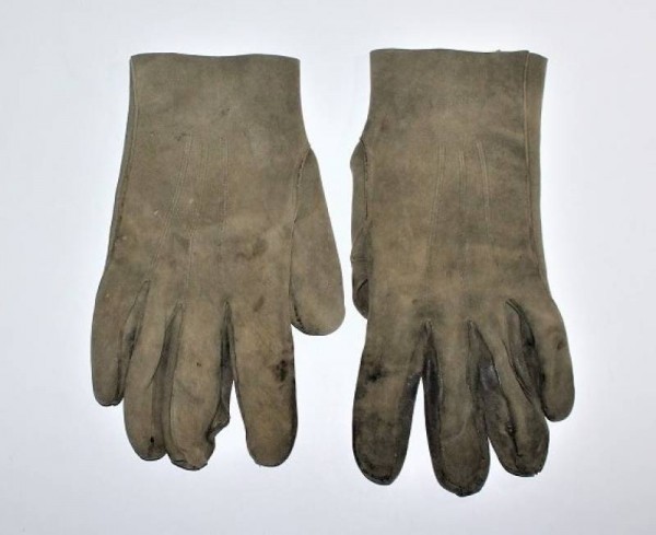 LEATHER GLOVES OFFICER�S WH-LW-SS