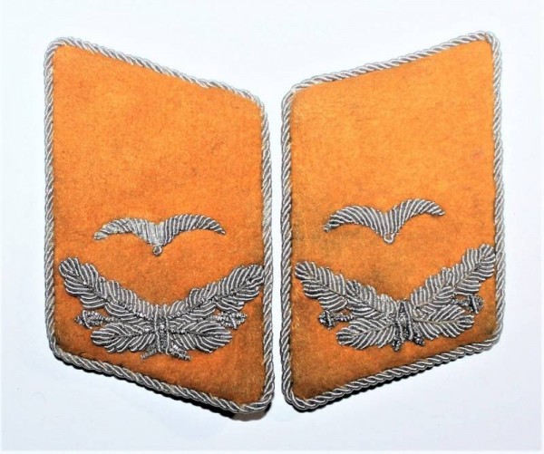 OFFICER�S COLLAR TABS LUFTWAFFE 