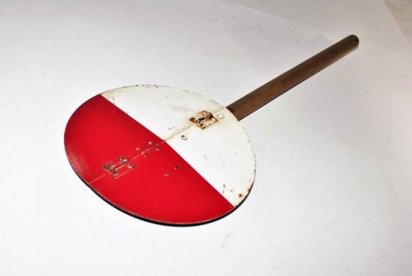 ARTILLERY SIGNAL PADDLE WH