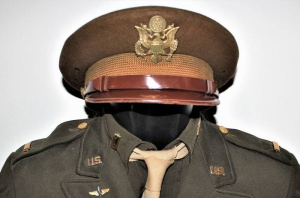 WWII US AIR FORCE GLIDER PILOTS DRESS UNIFORM AND VISOR CAP
