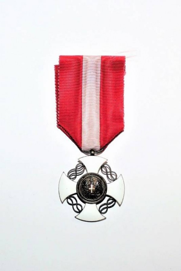 DECORATION VITTORIO EMANUELE 3rd ORDER CROWN OF ITALY