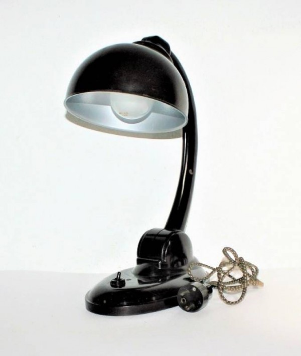 BAKELITE LAMP OFFICE W.SS