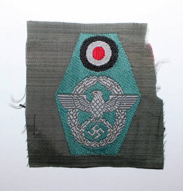 FREGIO PER BERRETTO POLIZIA 